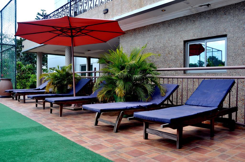 Chelsea Hotel Abuja Exterior foto