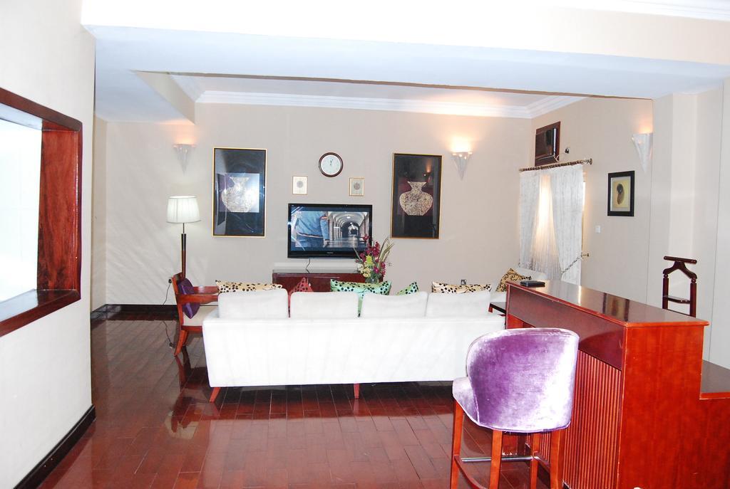 Chelsea Hotel Abuja Habitación foto