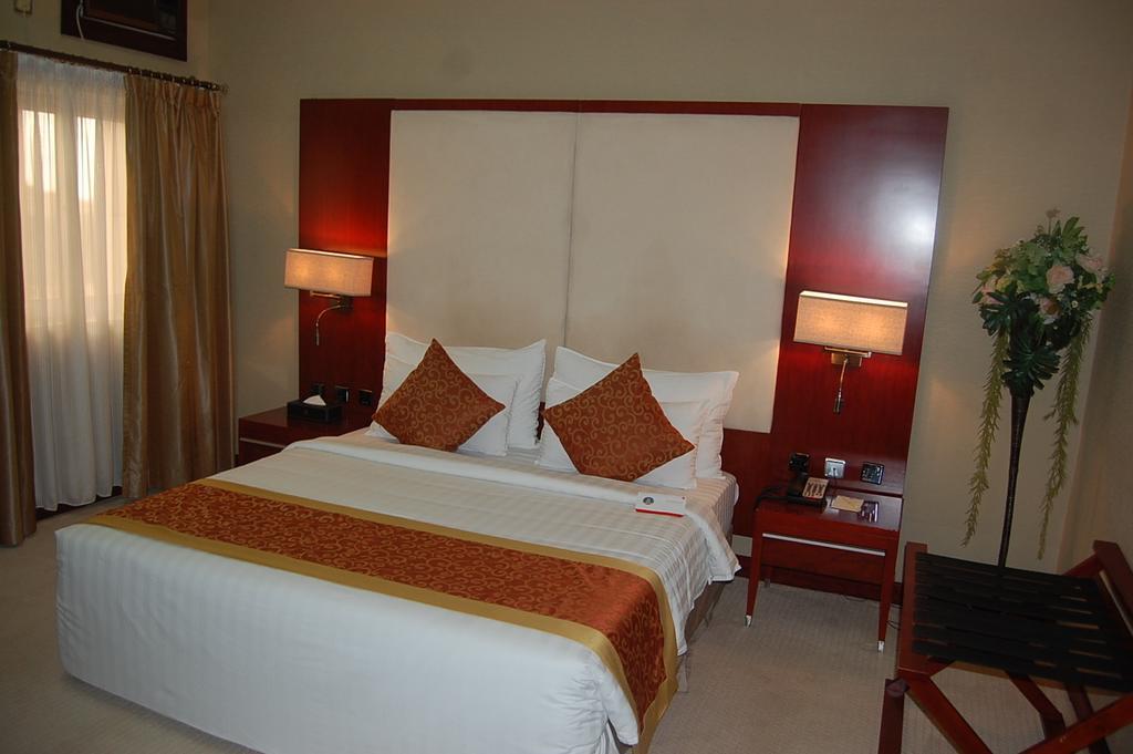 Chelsea Hotel Abuja Habitación foto