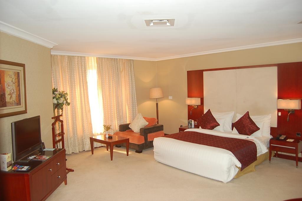Chelsea Hotel Abuja Habitación foto