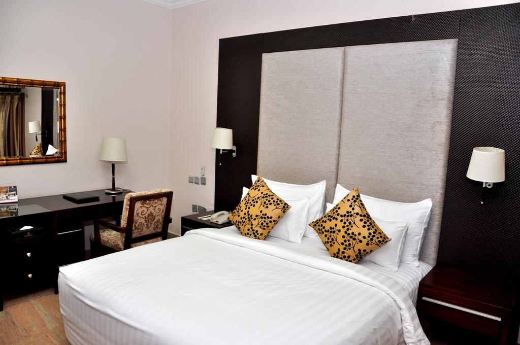 Chelsea Hotel Abuja Habitación foto