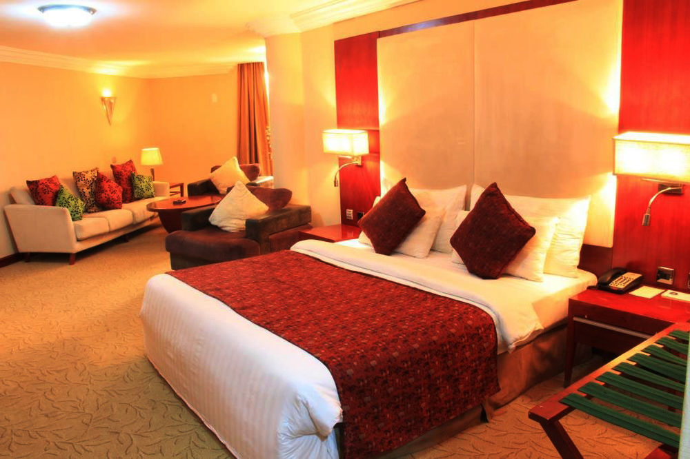 Chelsea Hotel Abuja Exterior foto
