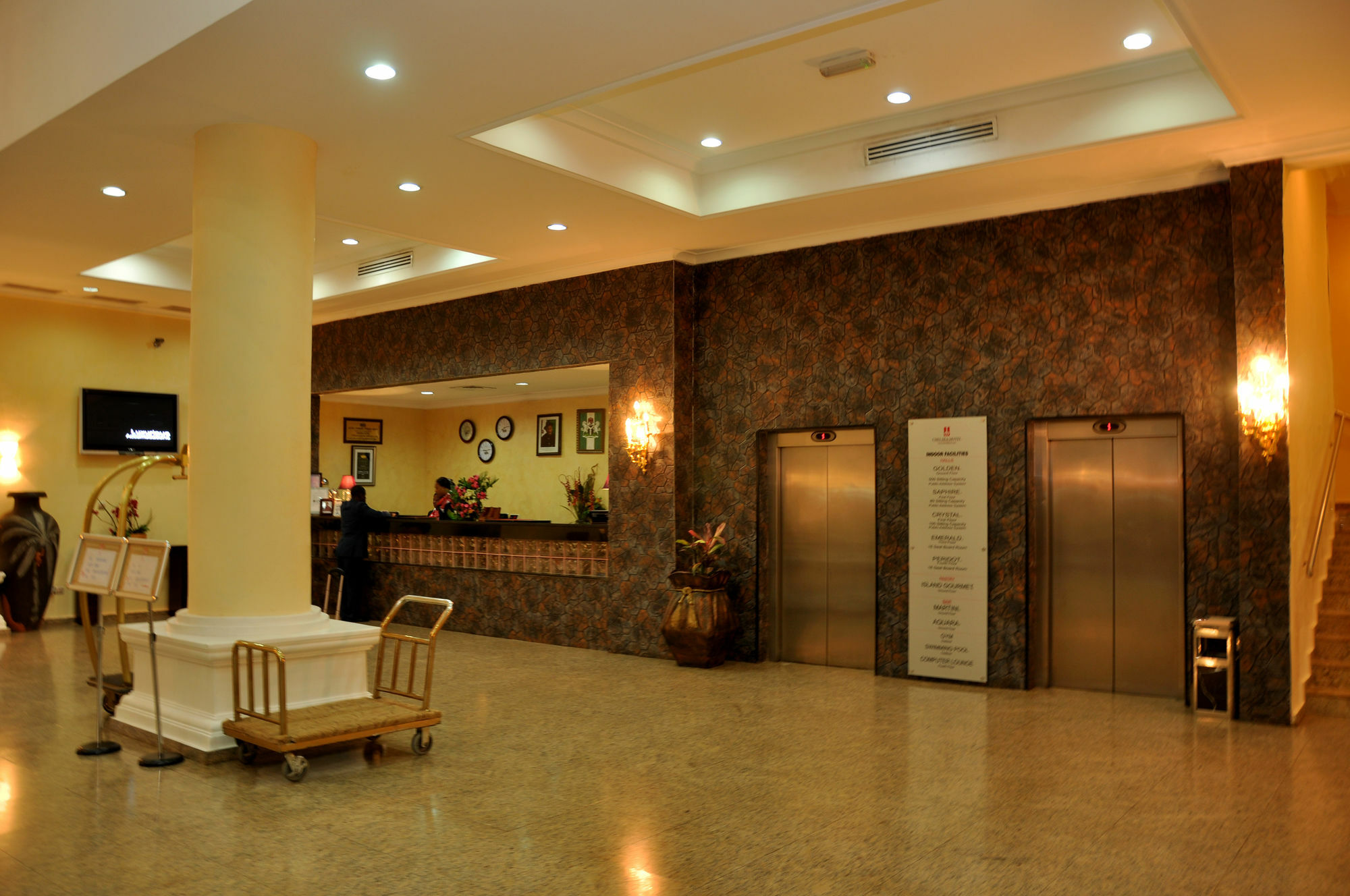Chelsea Hotel Abuja Exterior foto